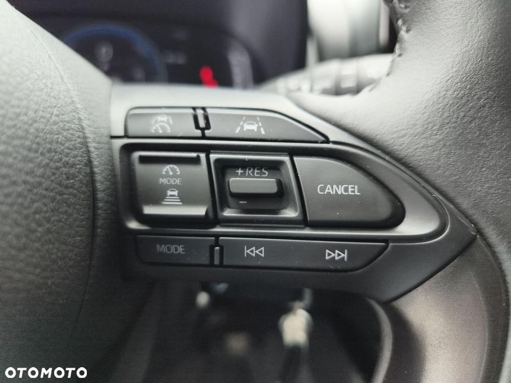 Toyota Yaris Hybrid 1.5 Style - 27