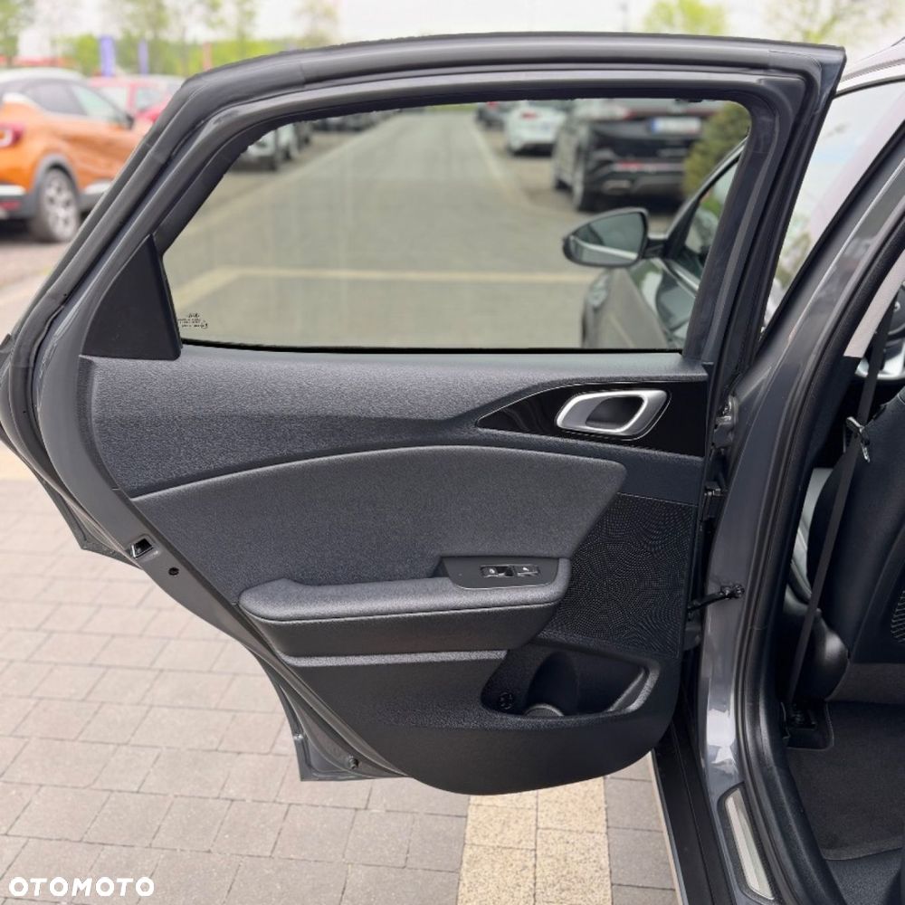 Kia XCeed - 19