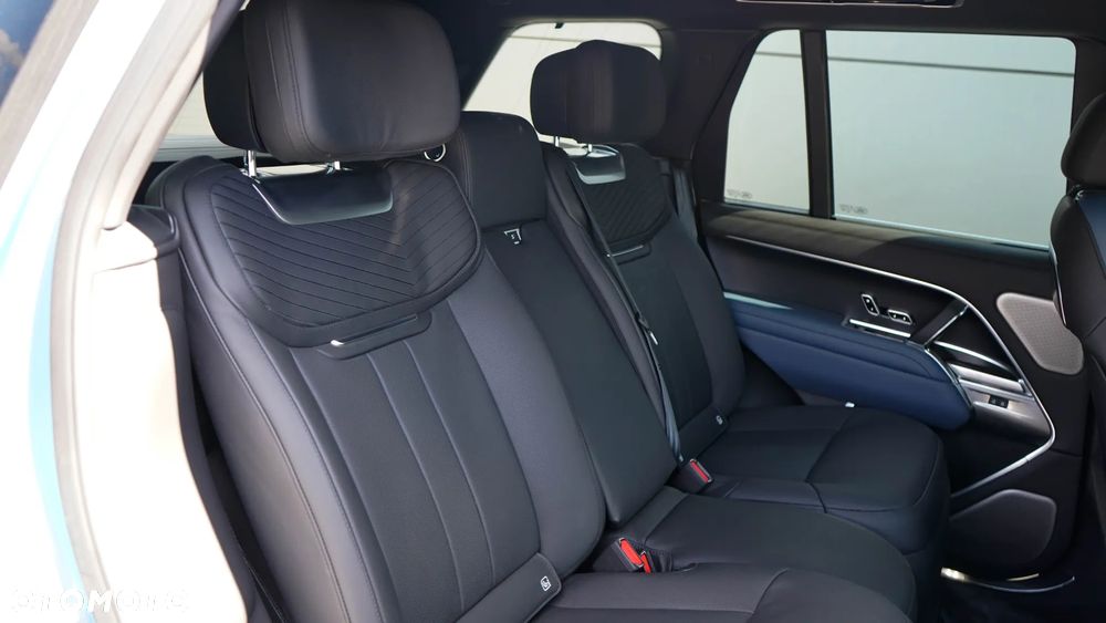 Land Rover Range Rover 4.4 V8 P615 mHEV SV - 26