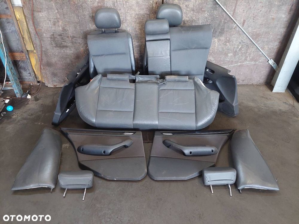 FOTEL FOTELE KOMPLET LEWY PRAWY KANAPA TYŁ + BOCZKI BMW E46 SEDAN - 1