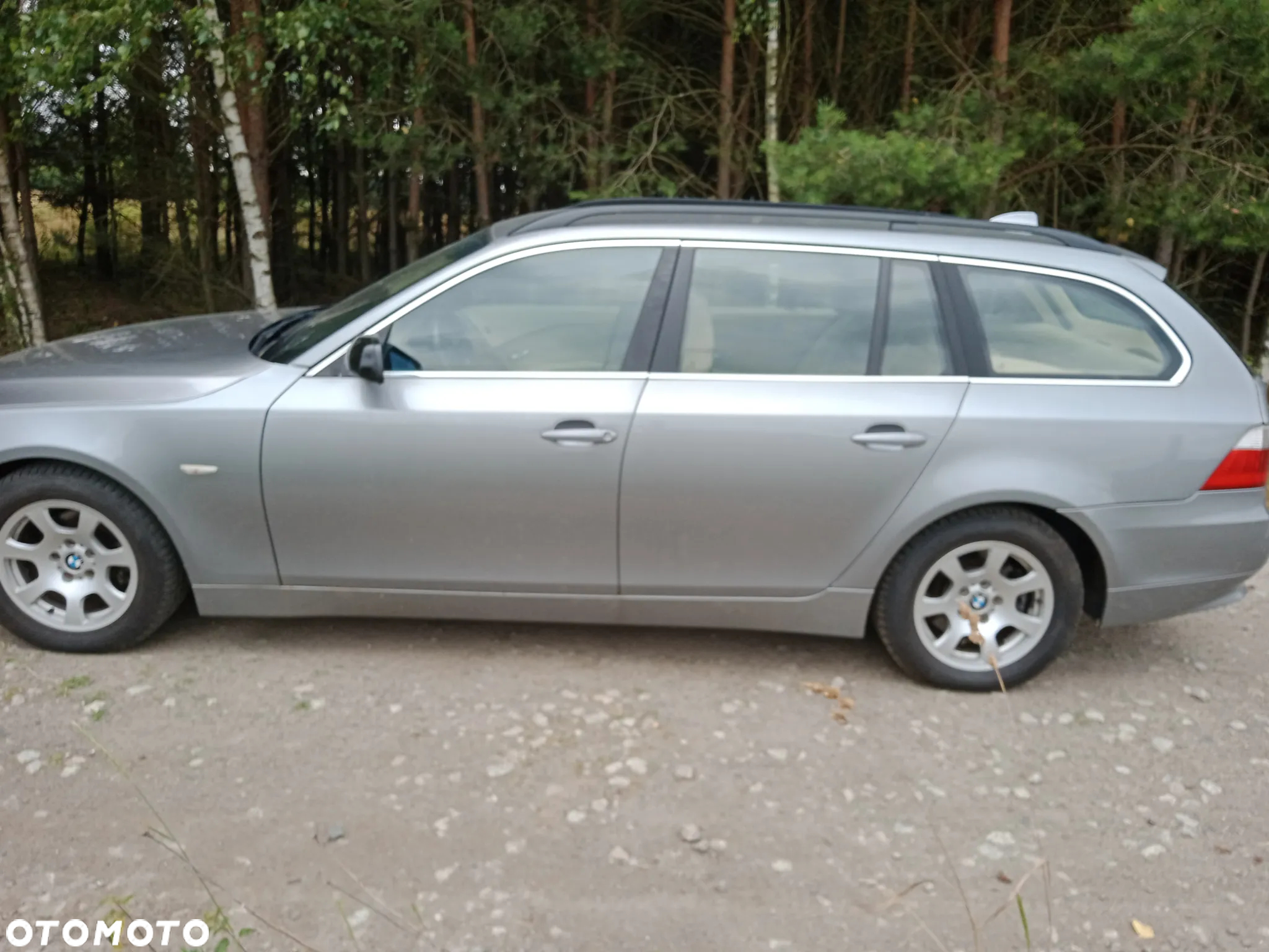 BMW Seria 5 525d Touring - 4