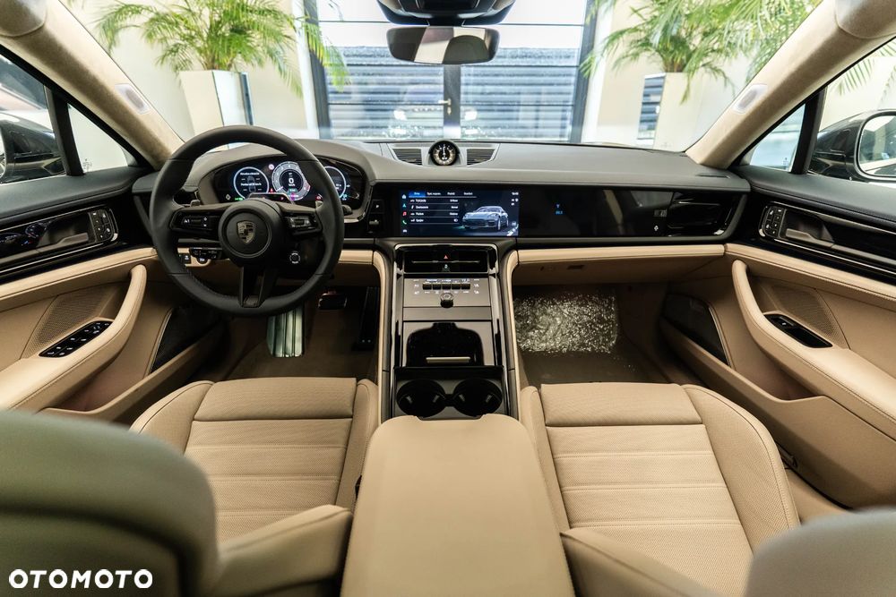 Porsche Panamera Turbo S E-Hybrid PHEV - 12