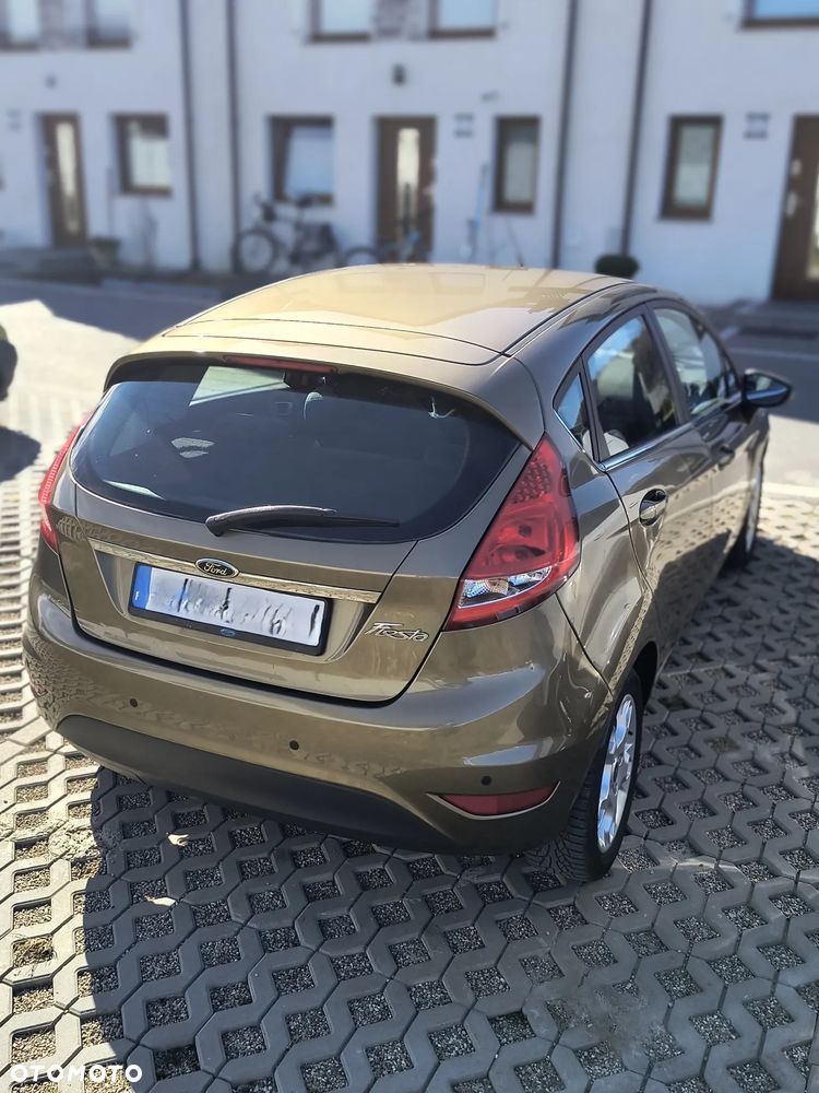 Ford Fiesta 1.6 Titanium - 2