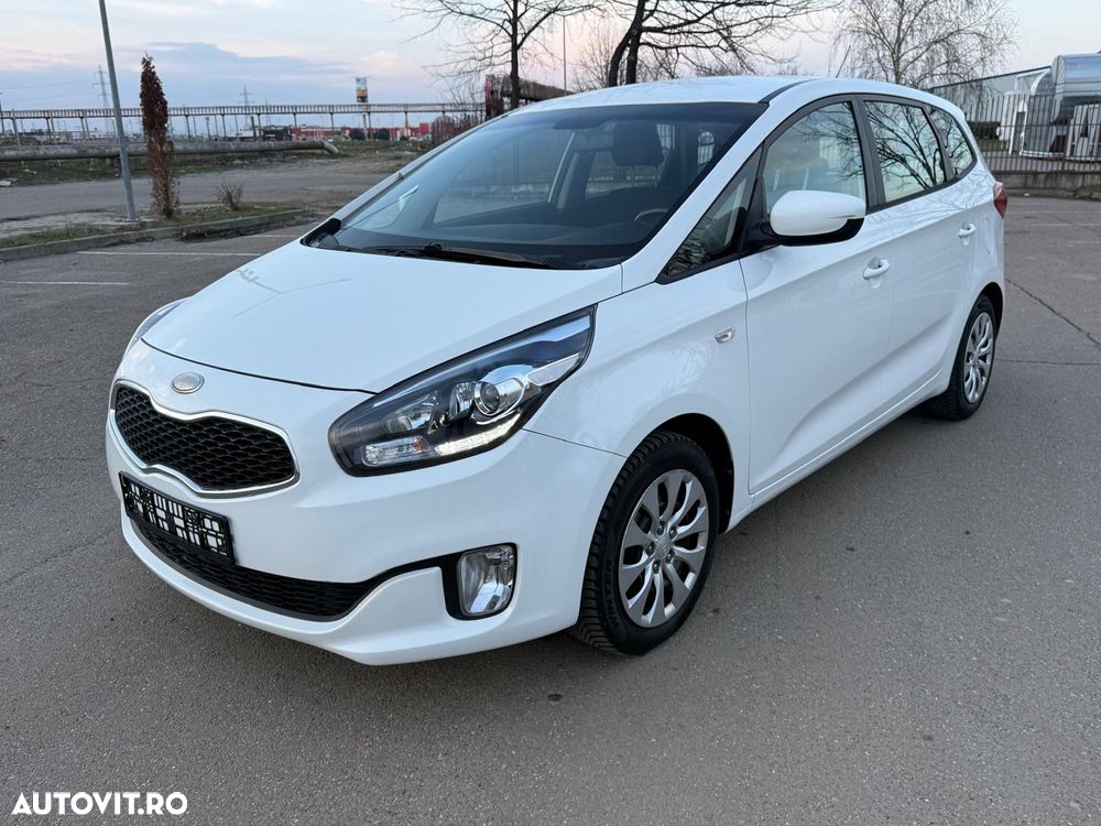 Kia Carens 1.7 CRDi Vision - 1