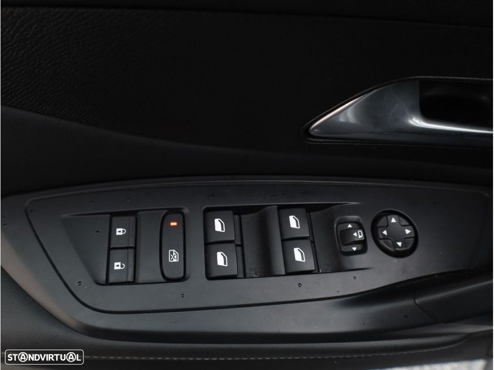 Peugeot 308 SW 1.5 BlueHDi Allure Pack EAT8 - 18