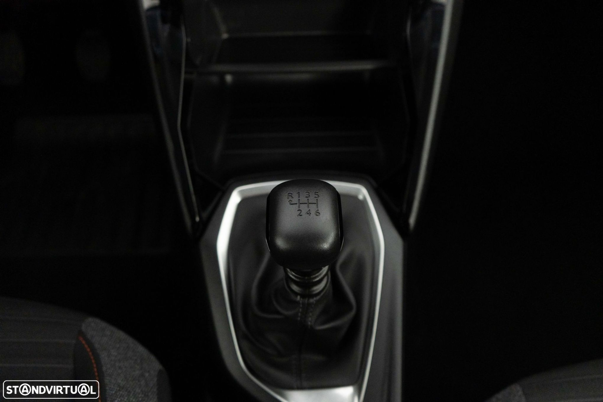 Peugeot 208 1.2 PureTech Active - 24