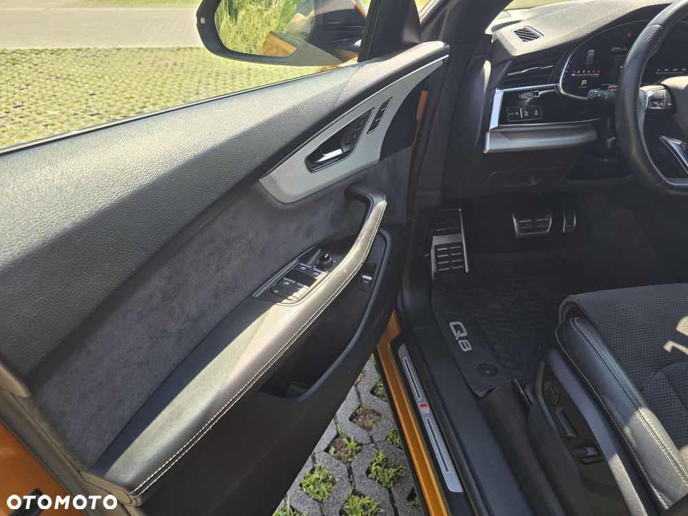 Audi SQ8 - 33