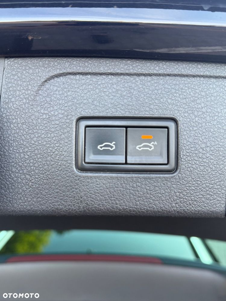 Volkswagen Passat - 23