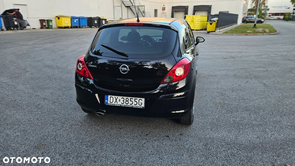 Opel Corsa 1.4 16V Satellite - 3