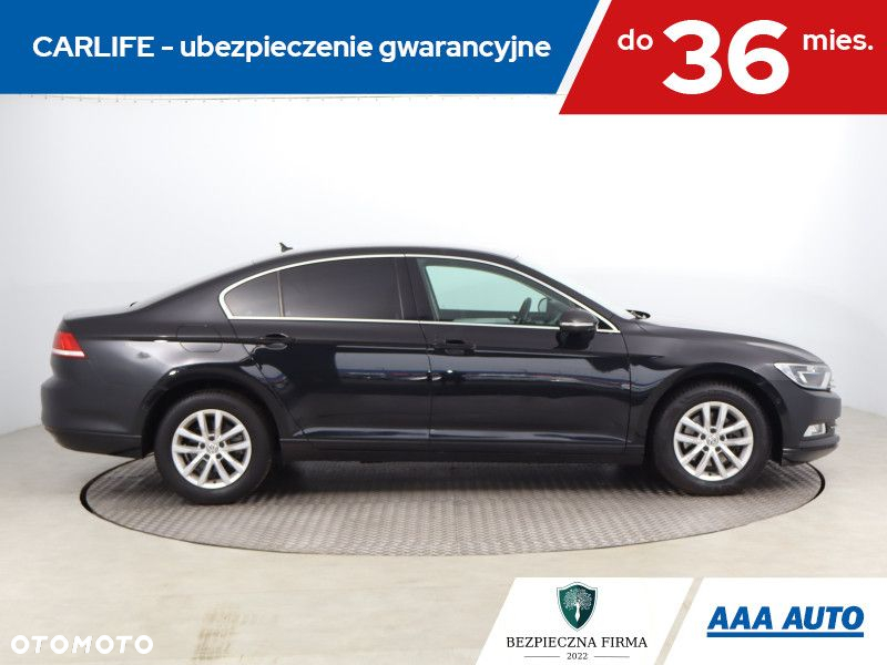 Volkswagen Passat - 7