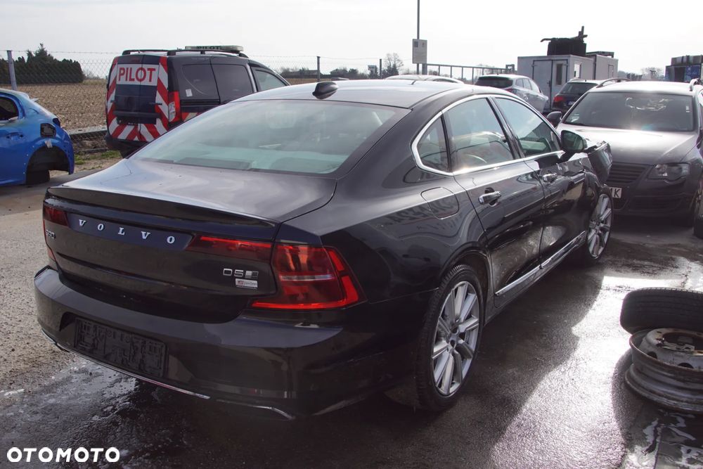 Auto na części - Volvo S90 II 2.0 D5 D4204T23 TG-81SC 717 2018R Silnik Skrzynia Drzwi Błotnik Klapa Zderzak Lusterko Klamka Szyba Lampa Deska Kokpit Sterownik Moduł Czujnik Licznik Wyświetlacz Panel Kierownica - 6
