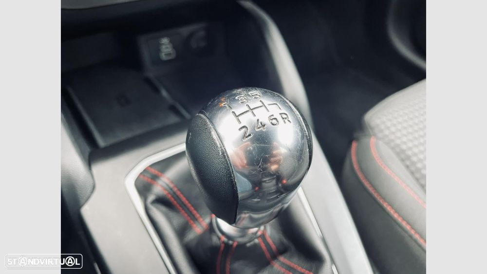 Ford Focus SW 1.0 EcoBoost ST-Line X - 7