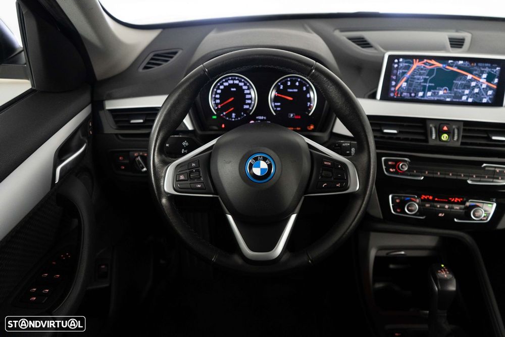 BMW X1 25 e xDrive Corporate Edition - 28