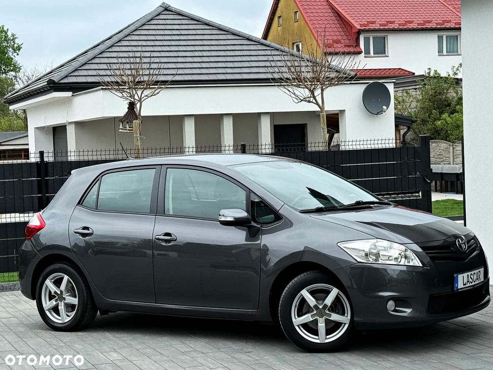 Toyota Auris 1.6 Life - 11