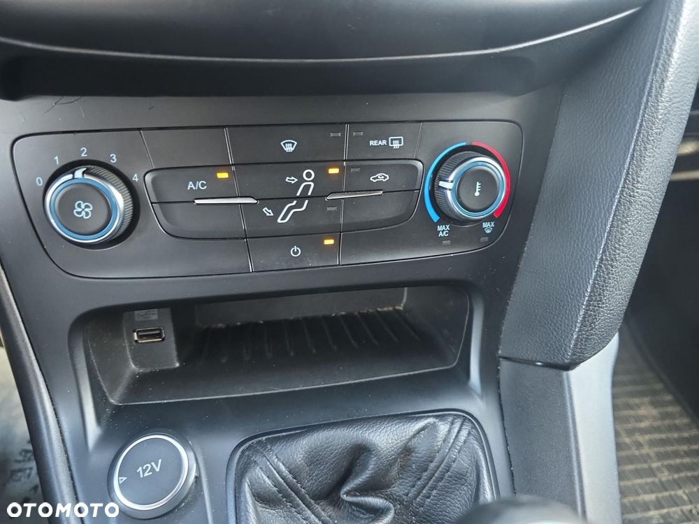 Ford Focus 1.5 TDCi Trend - 14