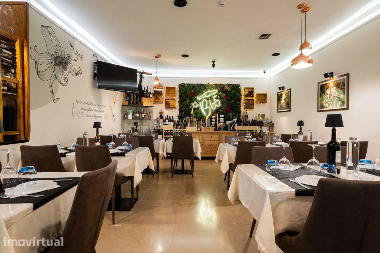 Restaurante à Venda no Centro Comercial da Portela - Grande imagem: 3/15