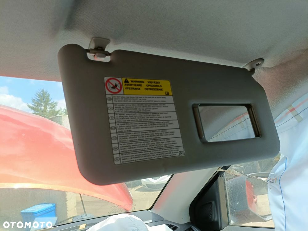 SUZUKI SWIFT V MK7 10-17 2010 r. daszek prawy osłona przeciwsłoneczna prawa  * - 1