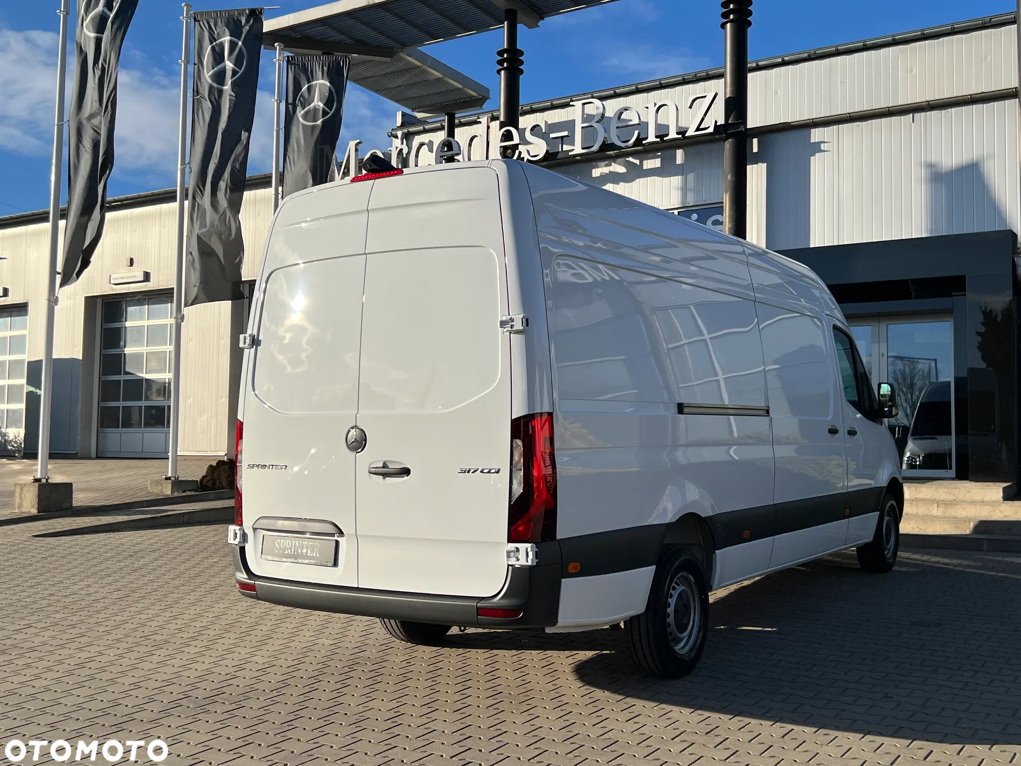 Mercedes-Benz Sprinter 317 CDI - 12