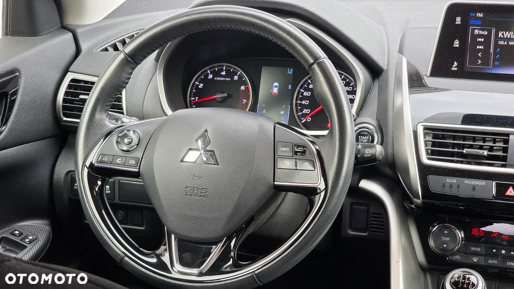 Mitsubishi Eclipse Cross 1.5 T GPF Invite Plus - 21