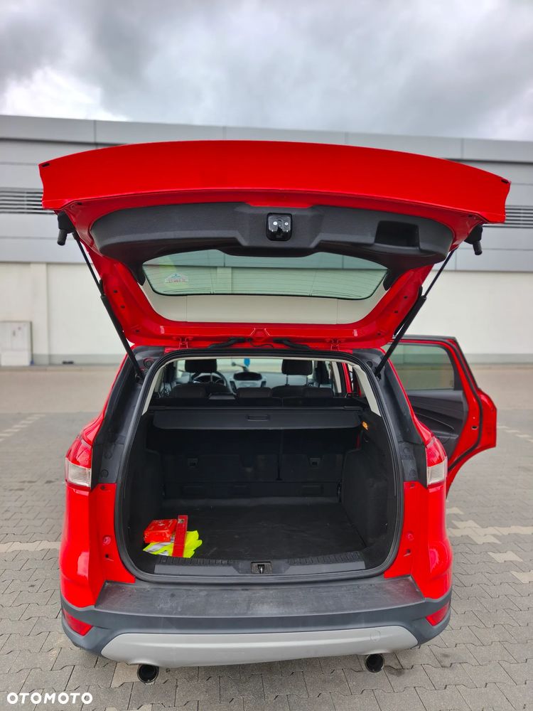 Ford Kuga 1.5 EcoBoost 2x4 Trend - 11