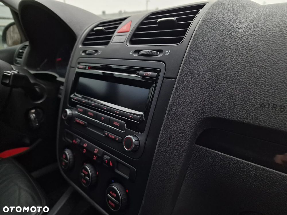 Volkswagen Golf 2.0 TDI DPF GT Sport - 13