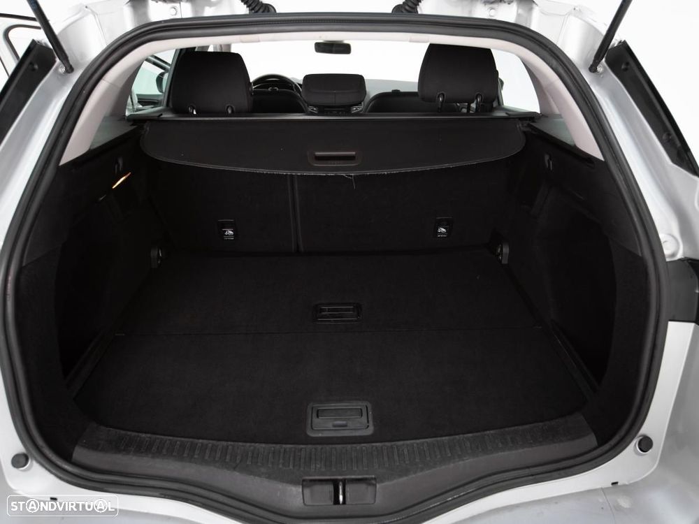 Renault Mégane Sport Tourer - 10