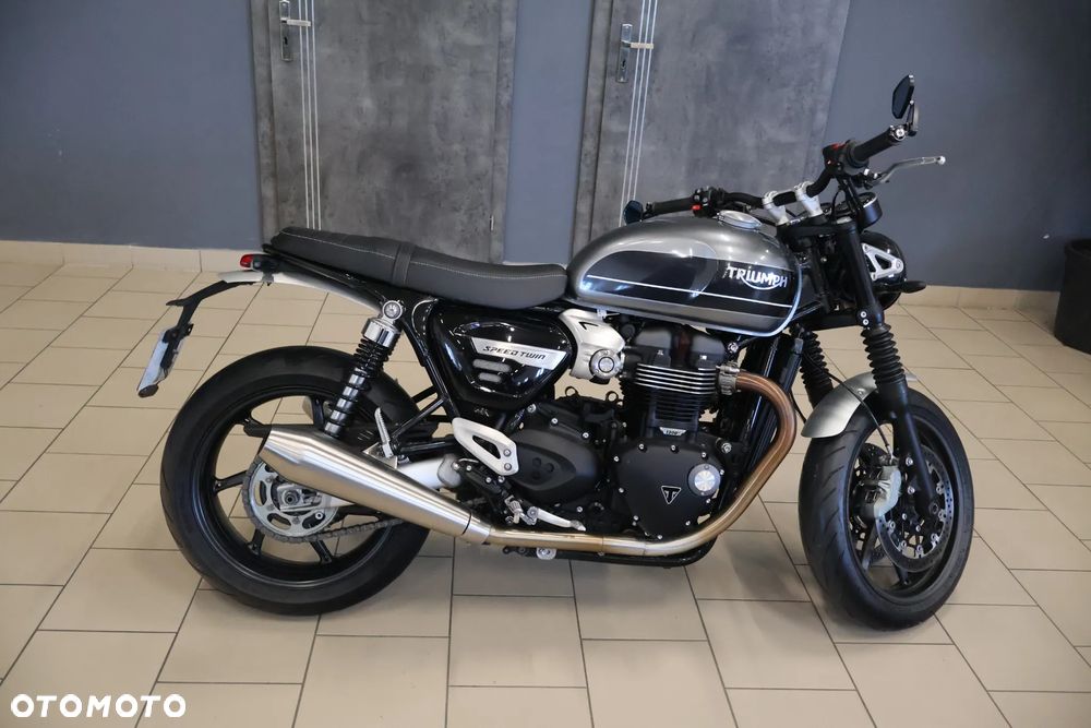 Triumph Speed Twin - 2
