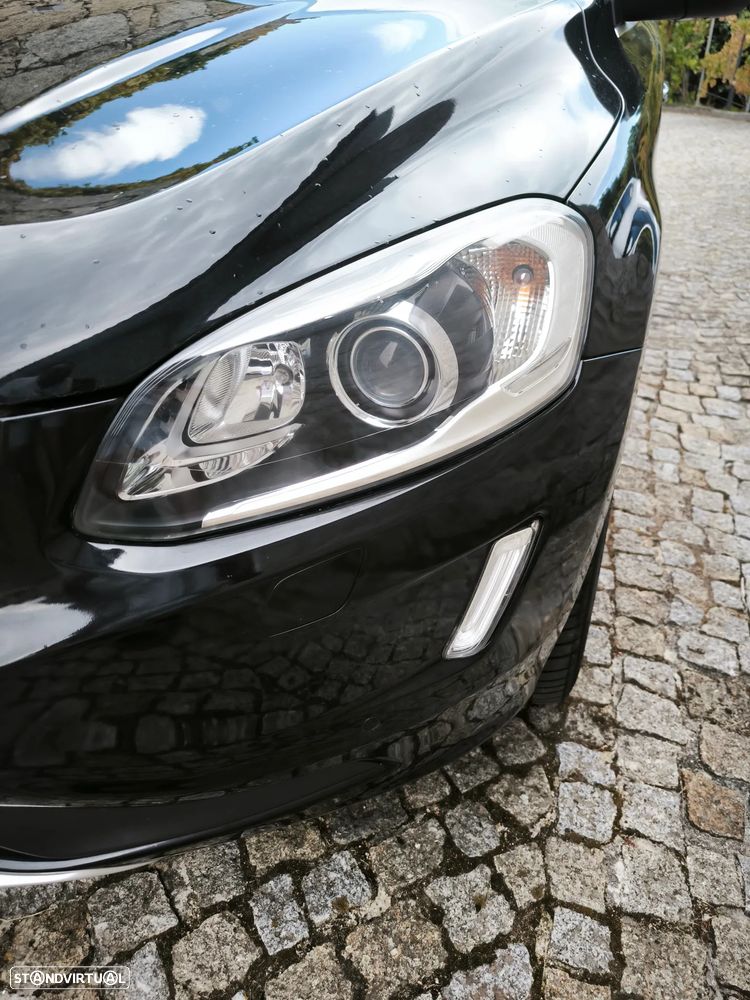 Volvo XC 60 2.0 D4 Momentum - 2
