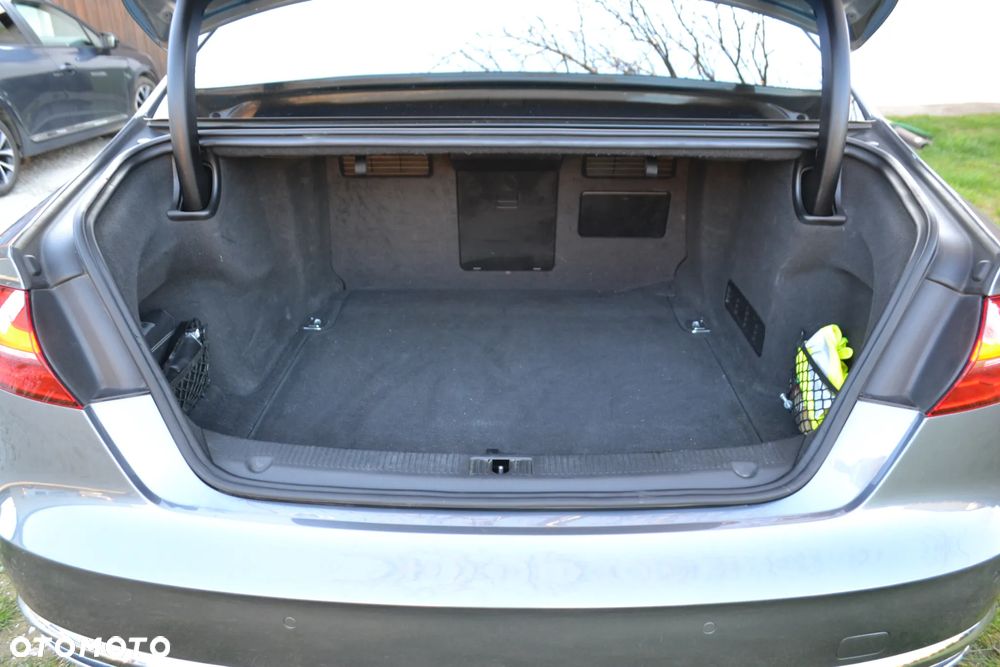 Audi A8 4.2 TDI DPF (clean diesel) quattro tiptronic Lang - 27