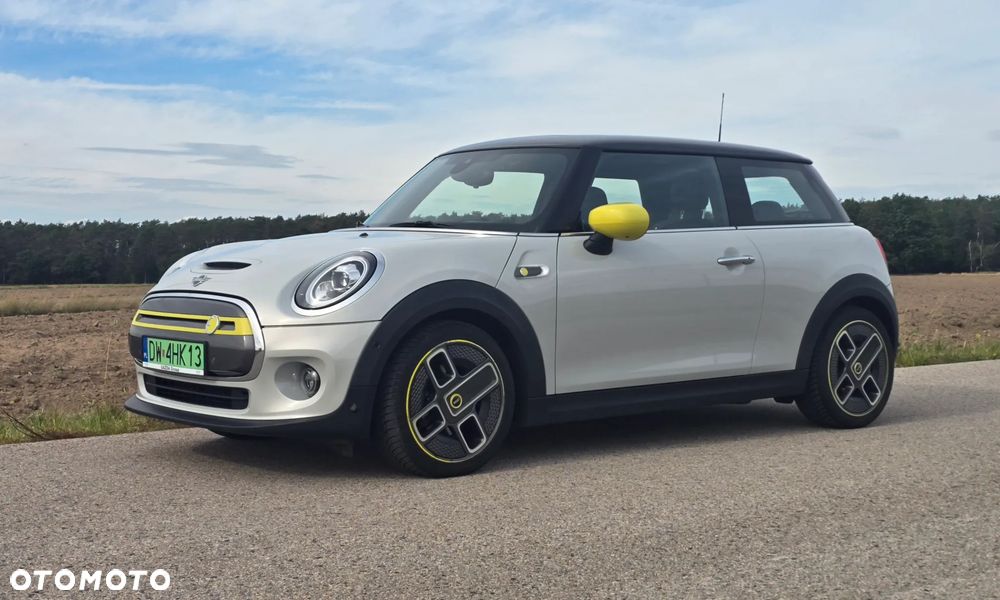 MINI Cooper SE Yours Trim - 8