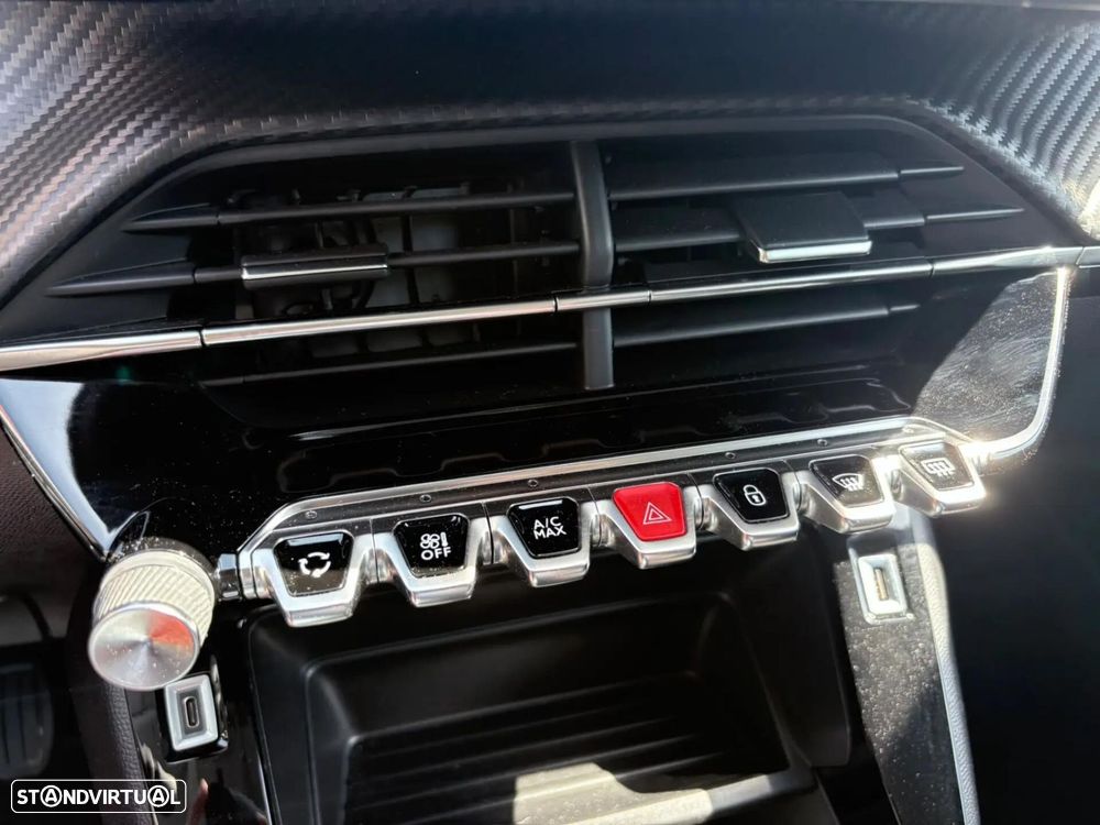 Peugeot 208 1.2 PureTech Active Pack - 46