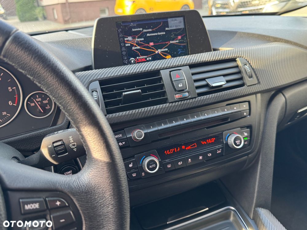 BMW Seria 3 318d xDrive - 6