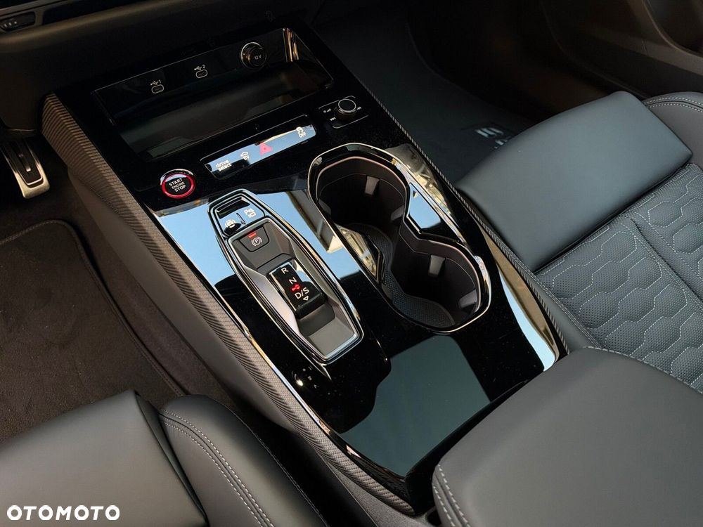 Audi RS5 Avant e-Hybrid 470kW Tiptronic - 16