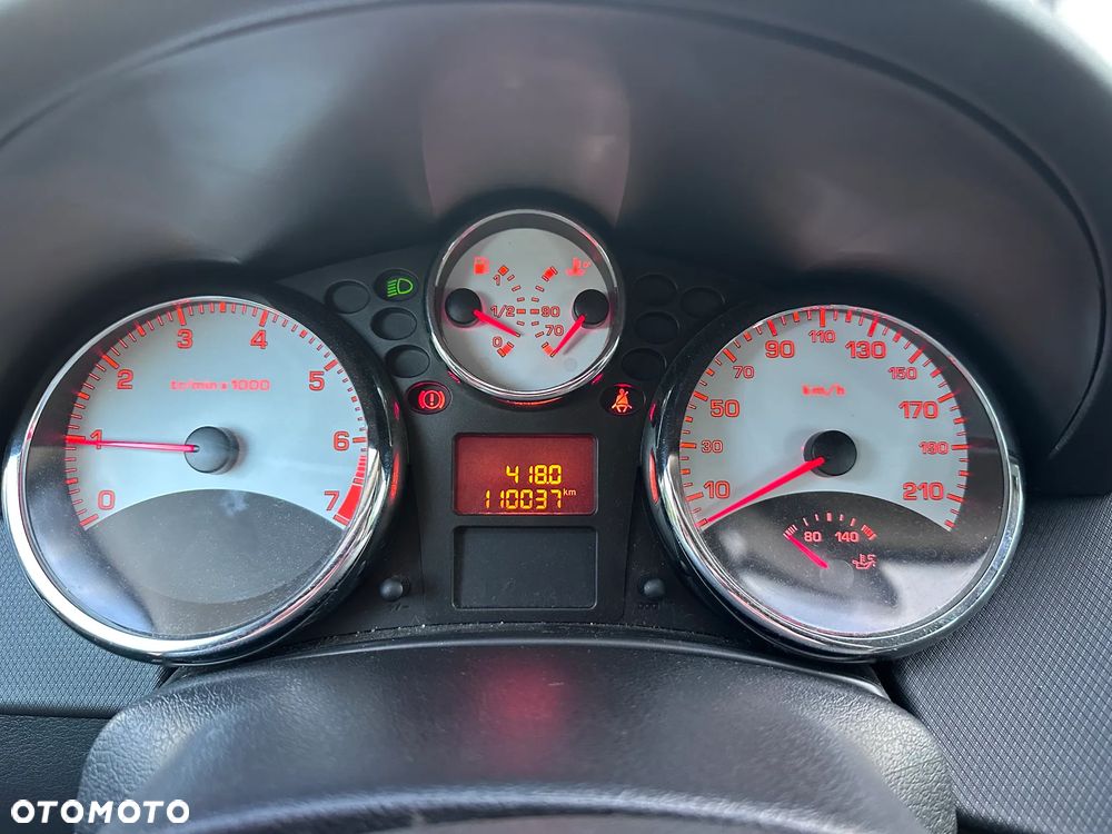 Peugeot 207 1.4 16V Sporty - 11