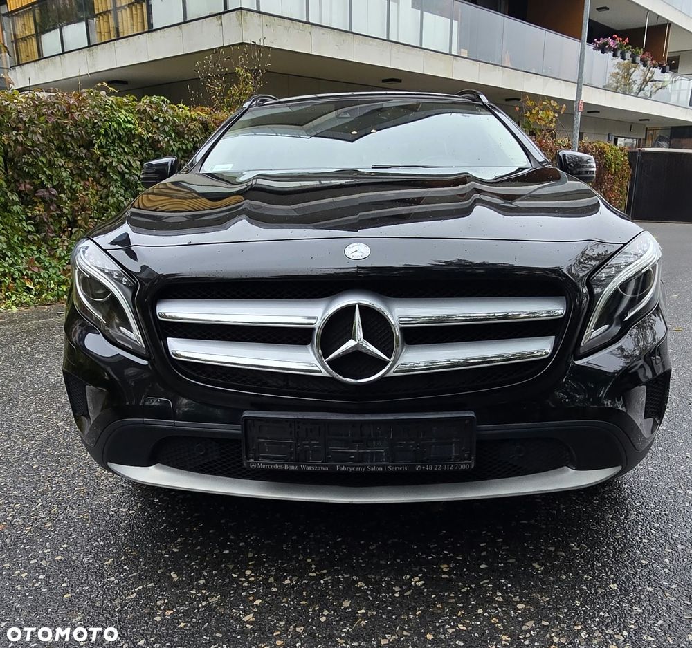 Mercedes-Benz GLA - 6