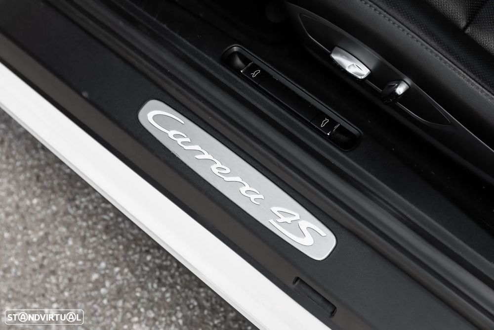 Porsche 911 (991) Carrera 4 S PDK - 23