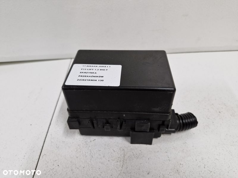 nissan juke i 1 f15 lift 1.2 dig-t skrzynka przekaźników 243821kn0a - 1