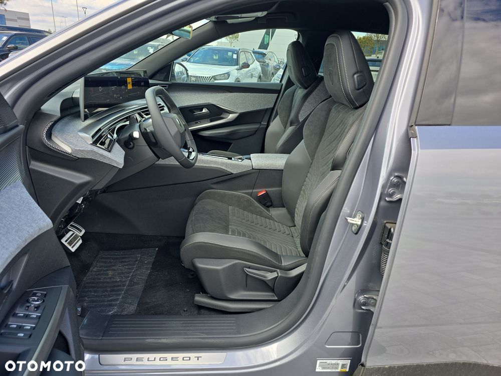 Peugeot 3008 1.2 PureTech mHEV GT E-DCS6 - 15