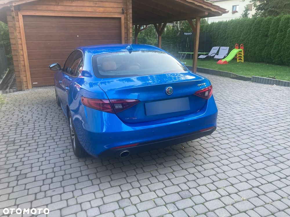 Alfa Romeo Giulia 2019 photo 5