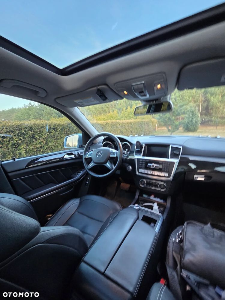 Mercedes-Benz GL - 16