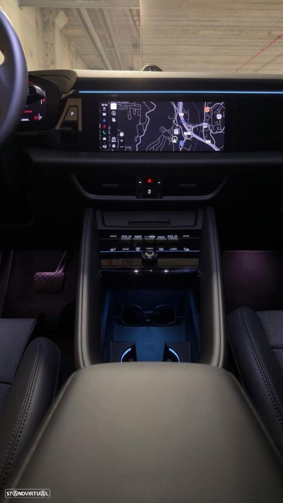 Porsche Macan Electric 4 - 26