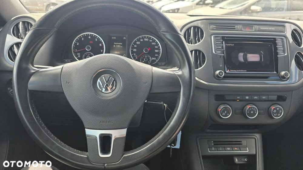 Volkswagen Tiguan - 9