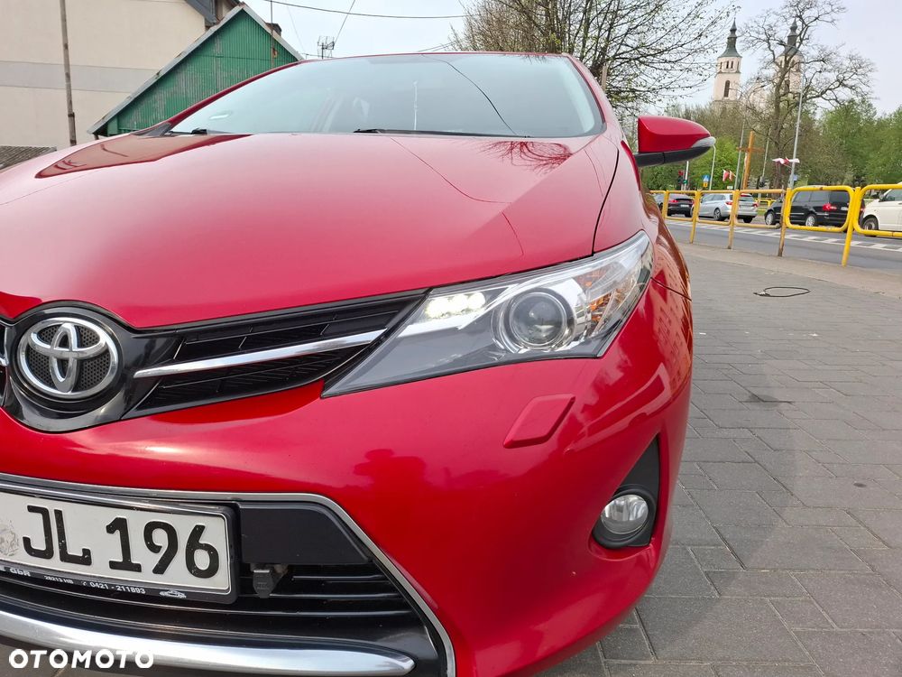 Toyota Auris 1.6 Premium Start - 24
