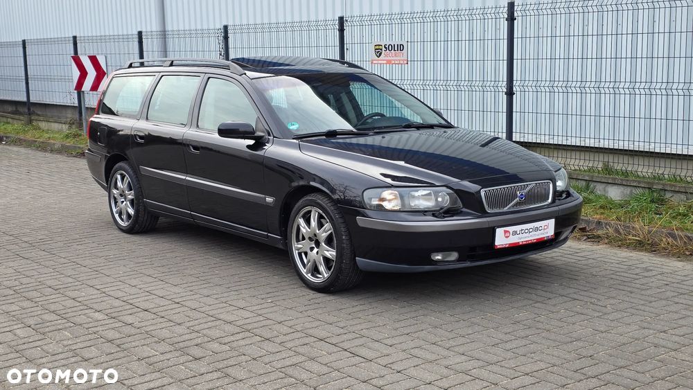 Volvo V70 2.5T Black Edition - 8