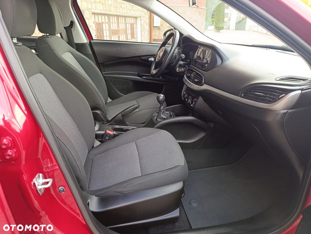 Fiat Tipo 1.4 16v Easy - 18