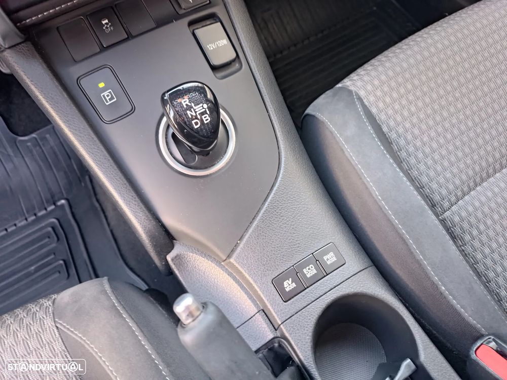 Toyota Auris Touring Sports 1.8 HSD Exclusive +TSS+Navi - 20
