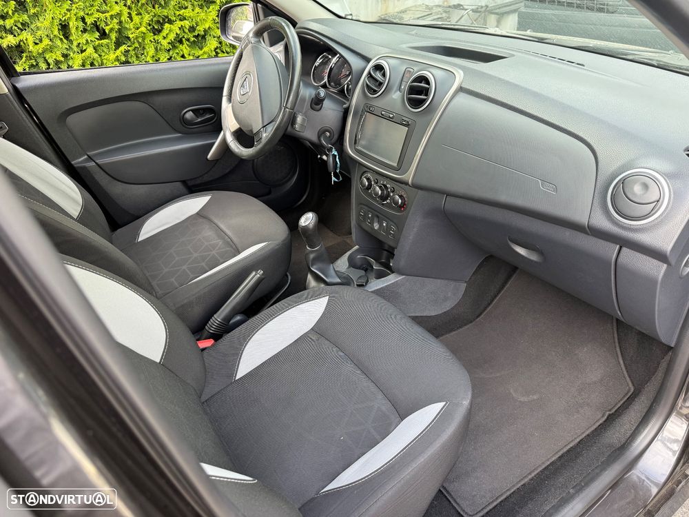 Dacia Sandero 1.5 dCi Stepway 105g - 9