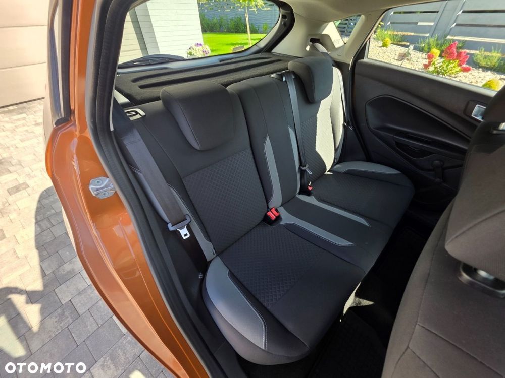 Ford Fiesta - 22