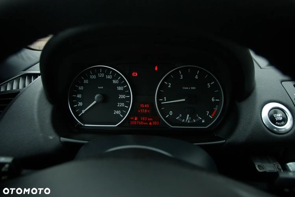 BMW Seria 1 120i - 32