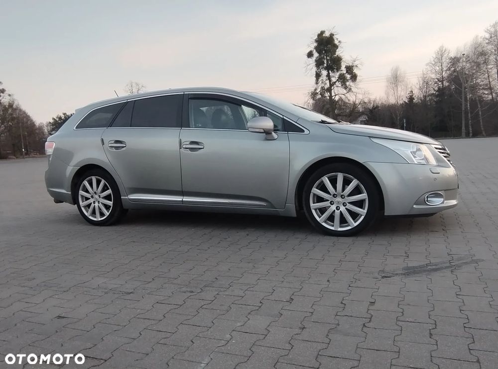 Toyota Avensis Combi 2.0 Multidrive S Executive - 6